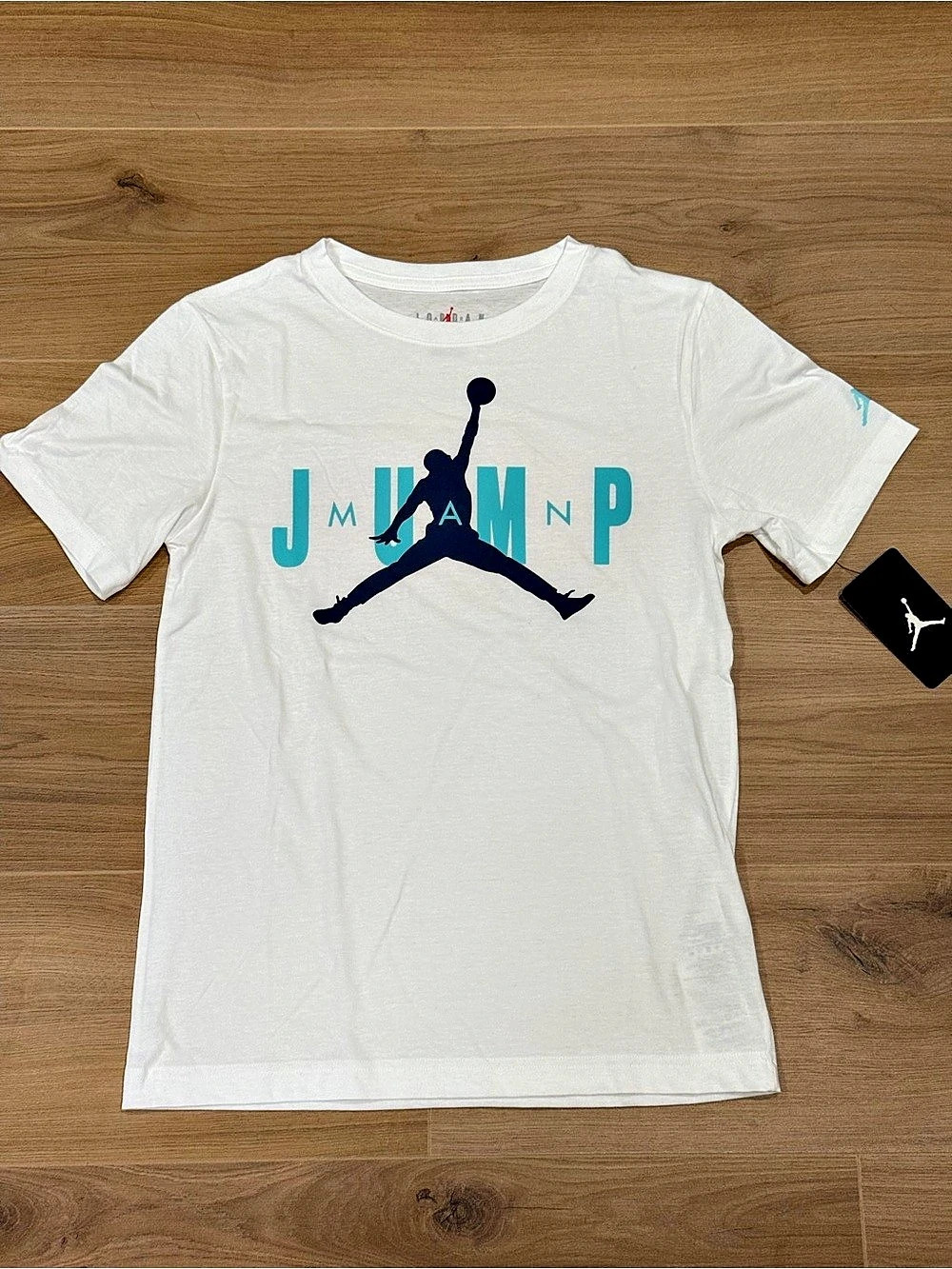Jordan Jumpman graphic tee Boys Medium (8) White Blue Tee